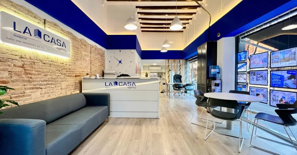 La Casa Agency 4