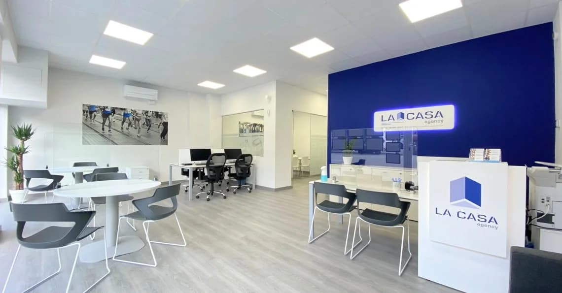 La Casa Agency 5