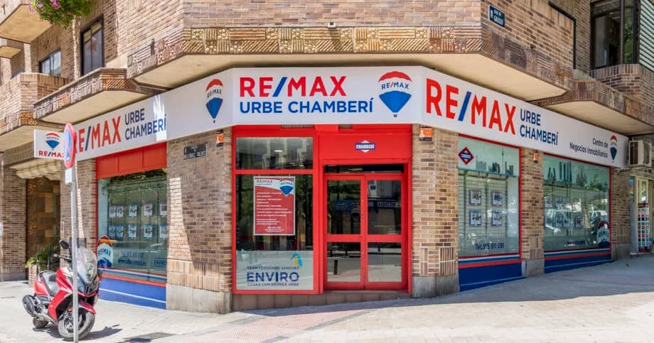 REMAX 3