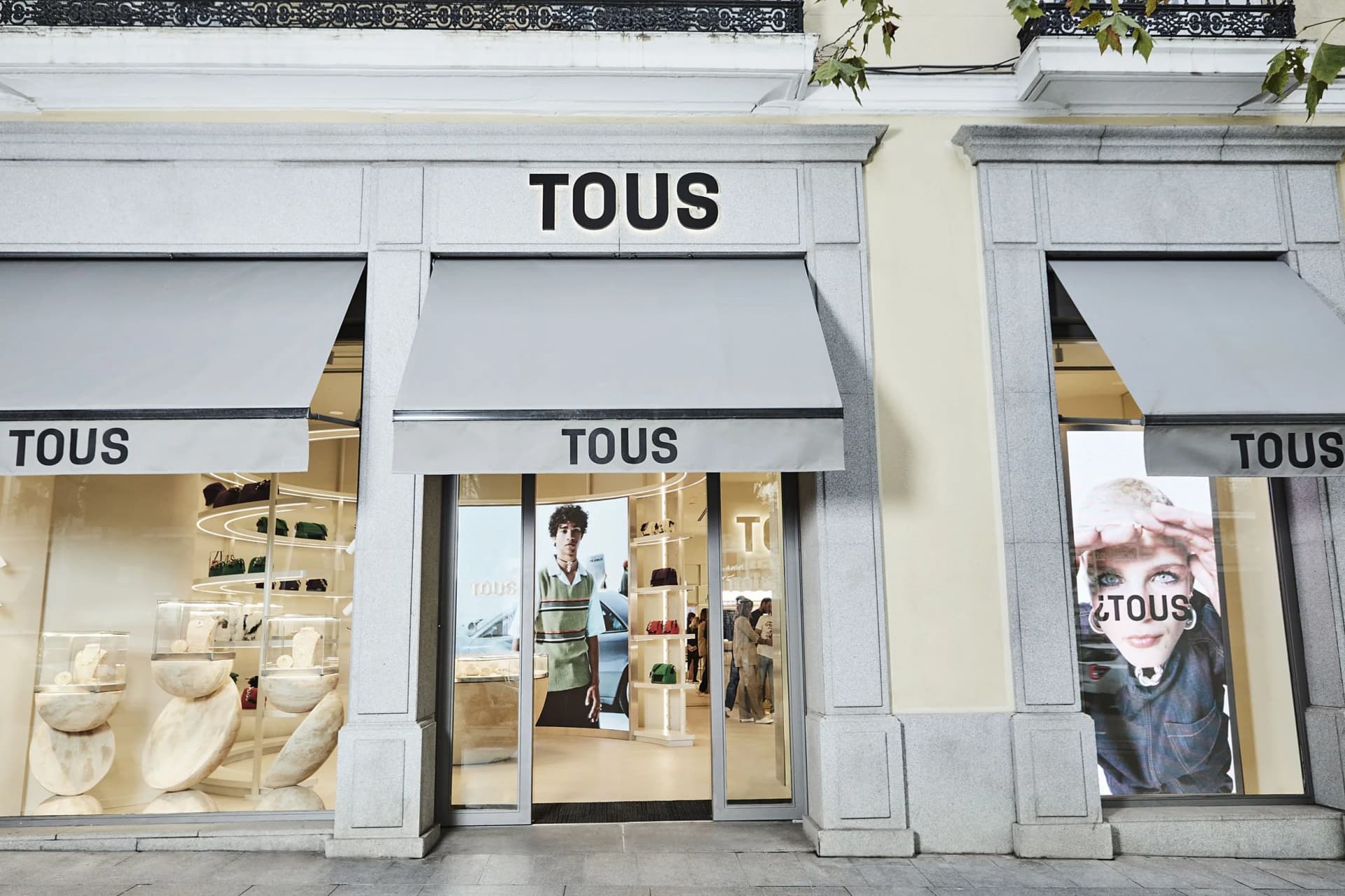 Tous